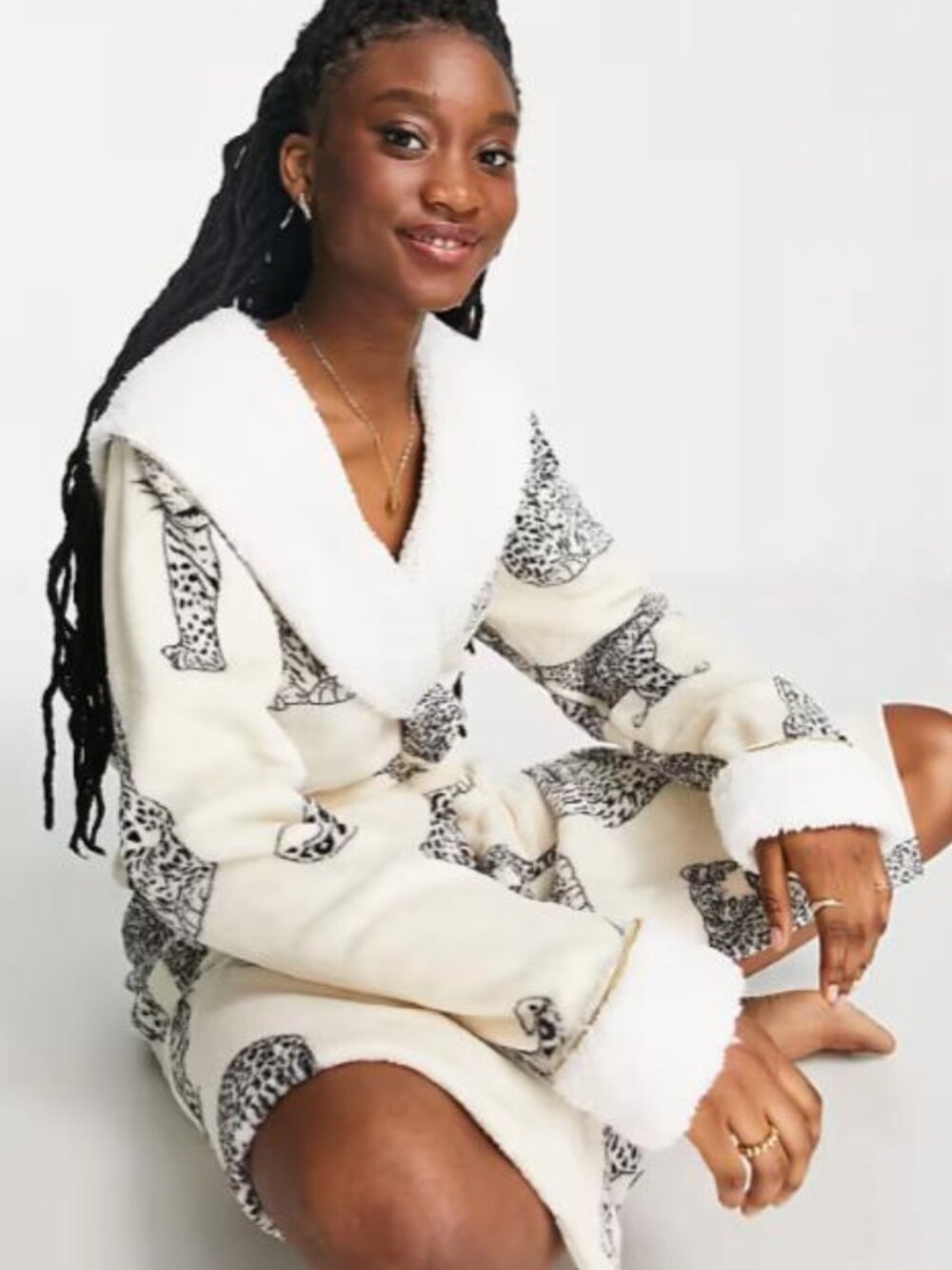 Chelsea Peers Cream Black Leopard Print Cozy Robe Women's Medium 106299228 NWOT
